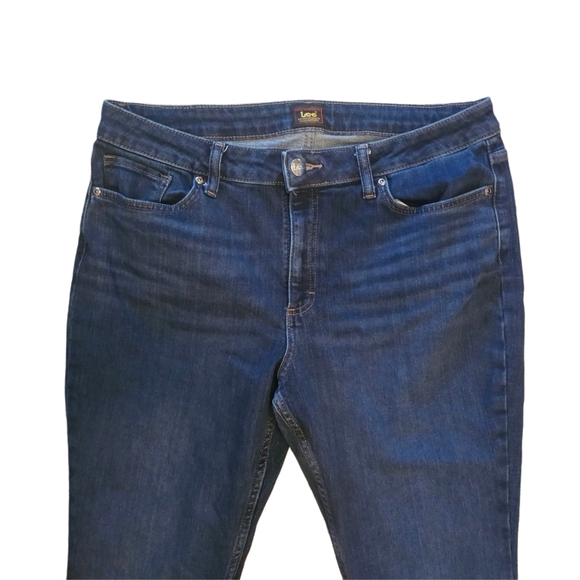 Lee Women's Dark Blue Midrise Bootcut Jeans Size 16 Petite - Picture 4 of 6